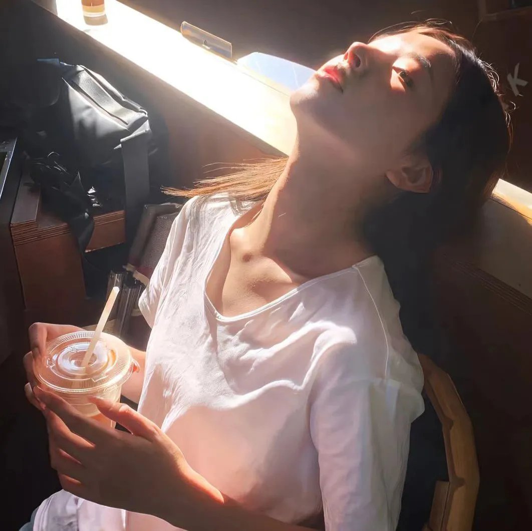 合租男女